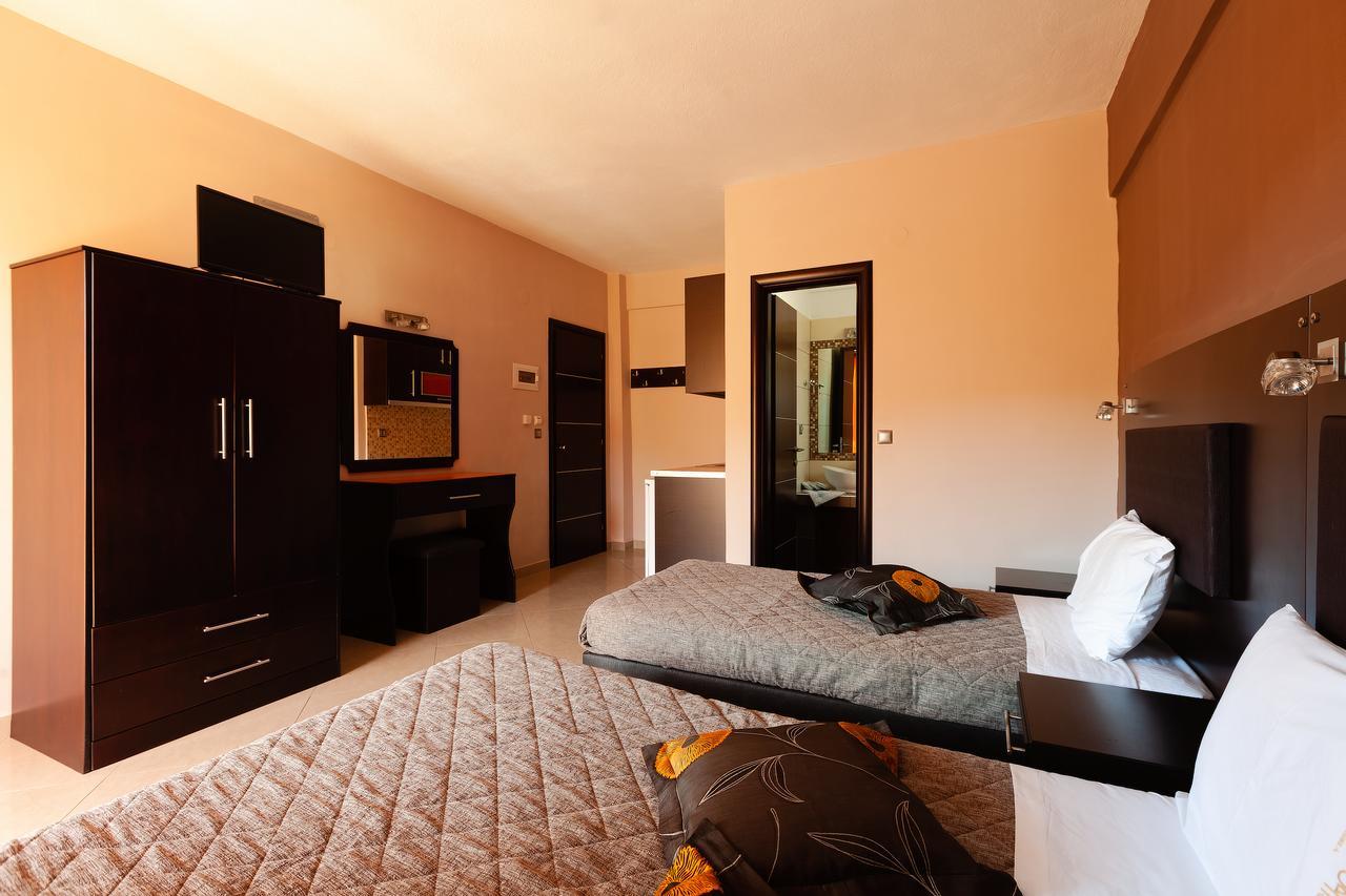 Anthodi Hotel Ставрос Екстериор снимка